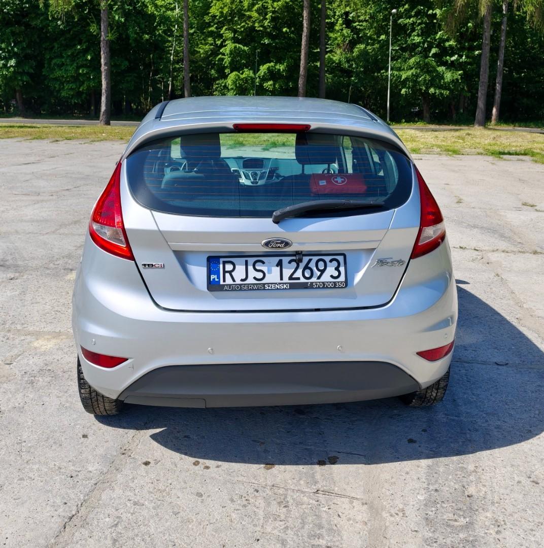 Sprzedam ford fiesta 1.4 tdci 70km