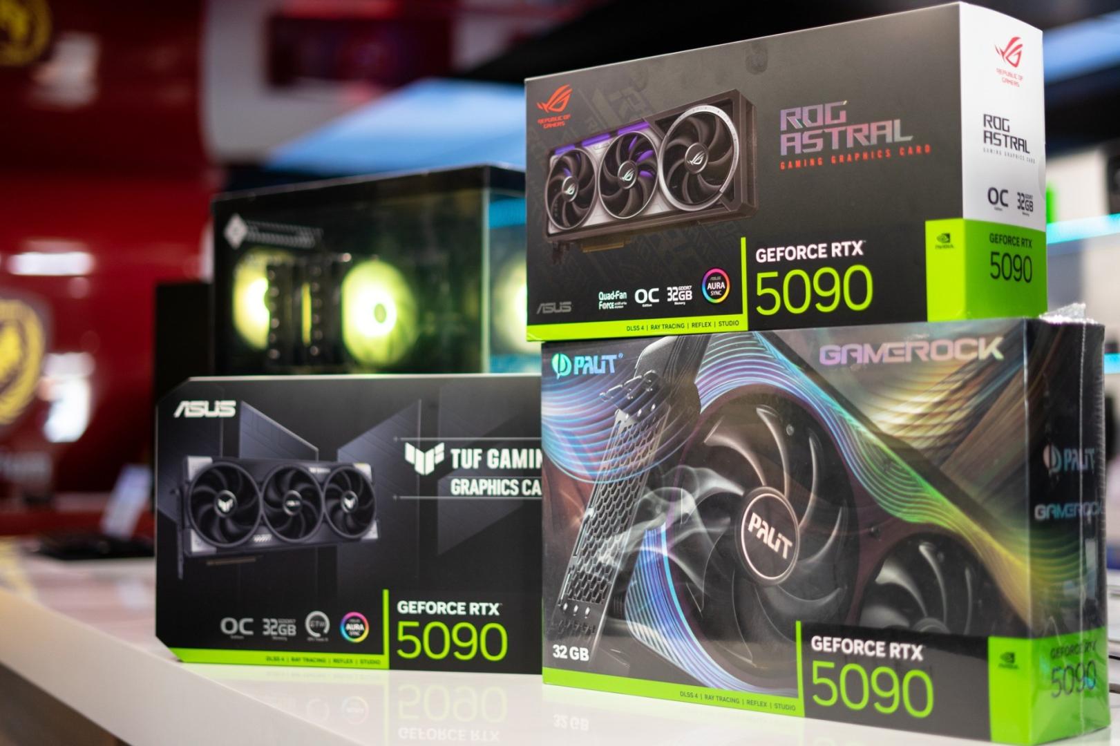 geforce rtx 5090, rtx 5080, rtx 5070 ti, rtx 4090, rtx 4080