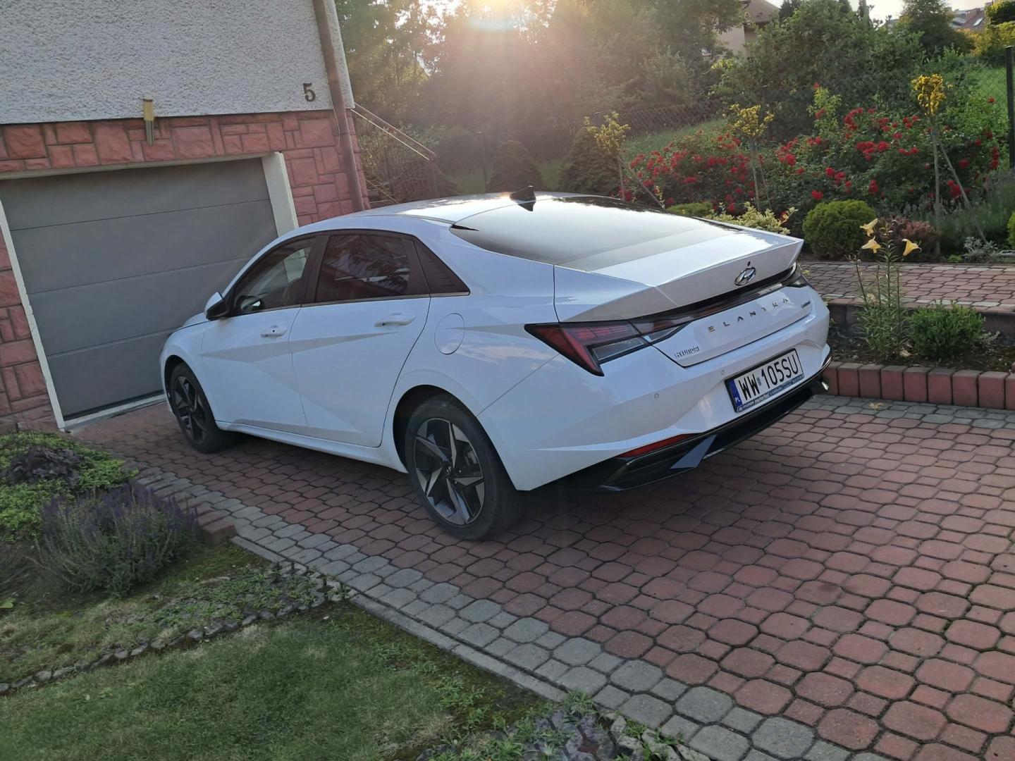 hyundai elantra executive
