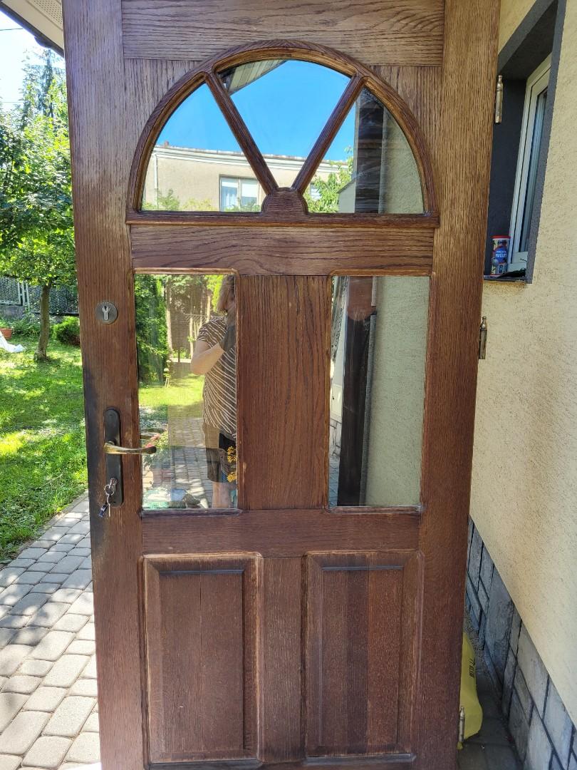 Sprzedam dębowe zewnętrzne drzwi