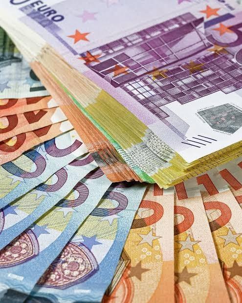 Oferuję niezawodne i bezpieczne usługi kredytowe.